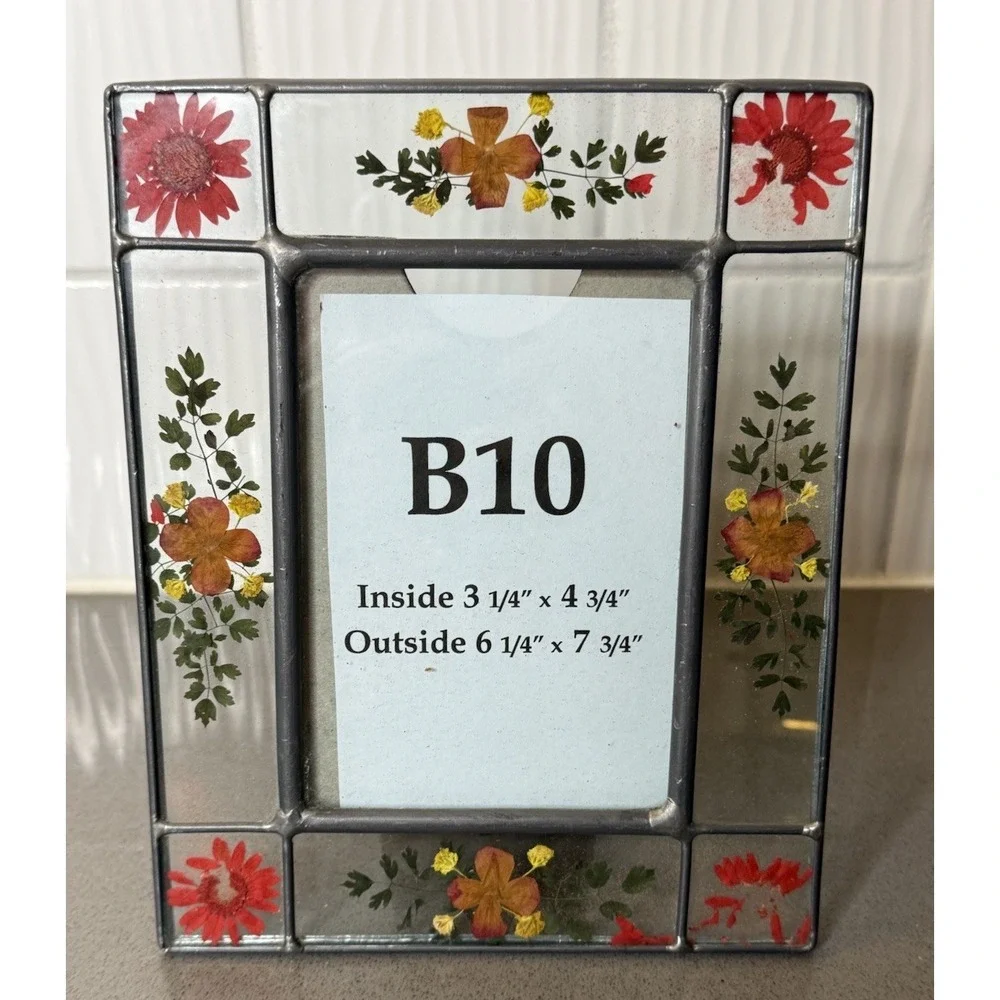 Lot of 3 Beautiful Glass & Wood Floral Design Picture Frame Pressed Flowers GUC